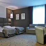 酒店 香薰石spa酒店 Syców