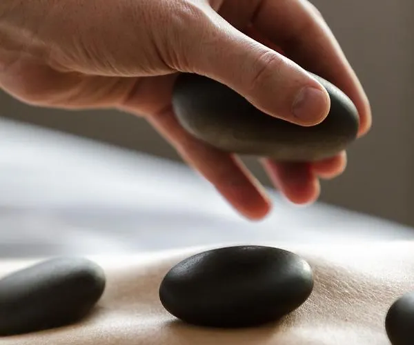 香薰石spa酒店 酒店 Syców