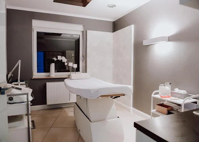 香薰石spa酒店 酒店 Syców